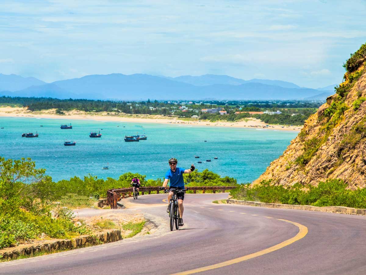 Vietnam cycling travel