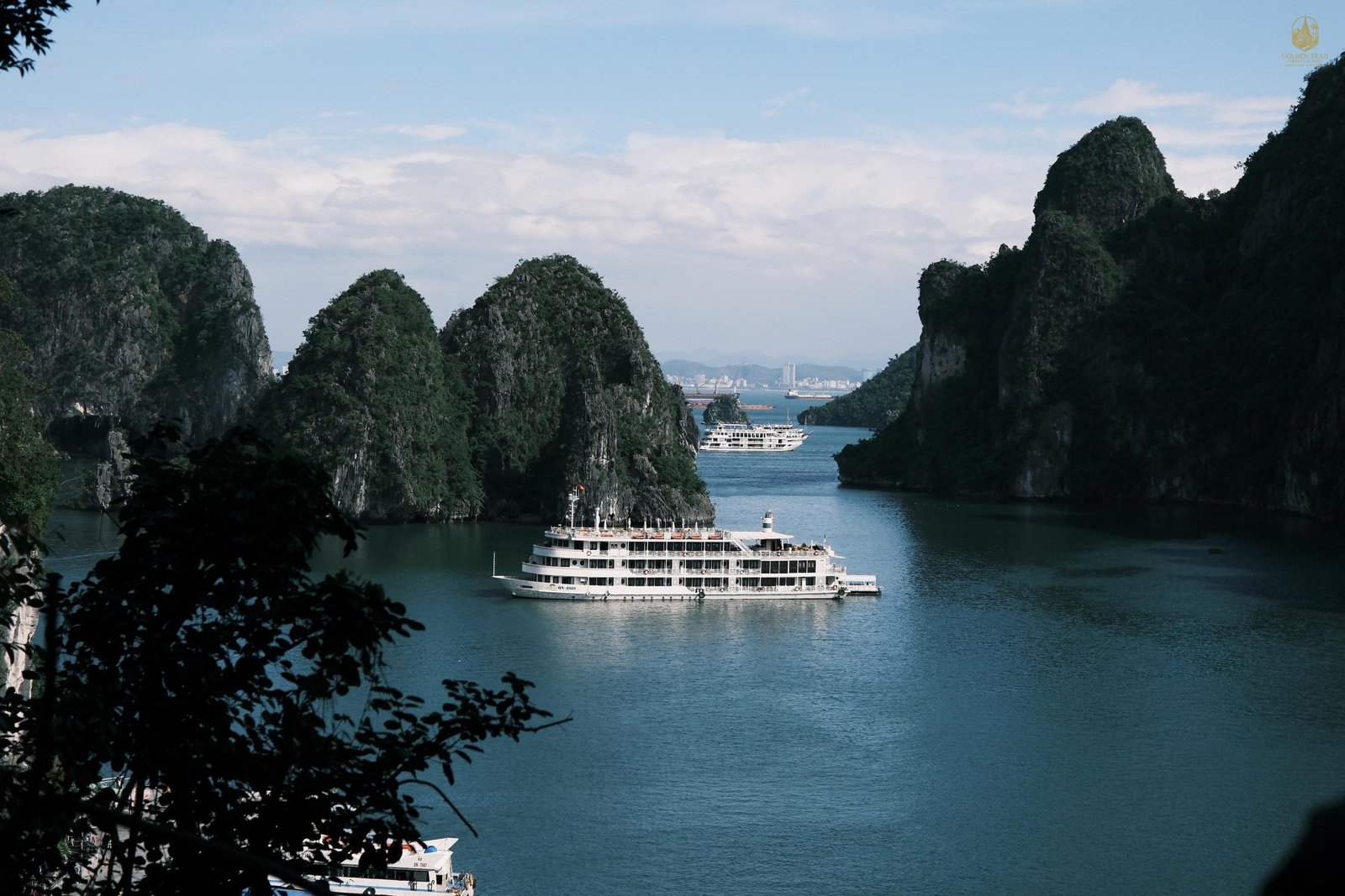 First Time Cruising the Heritage Bay of Ha Long