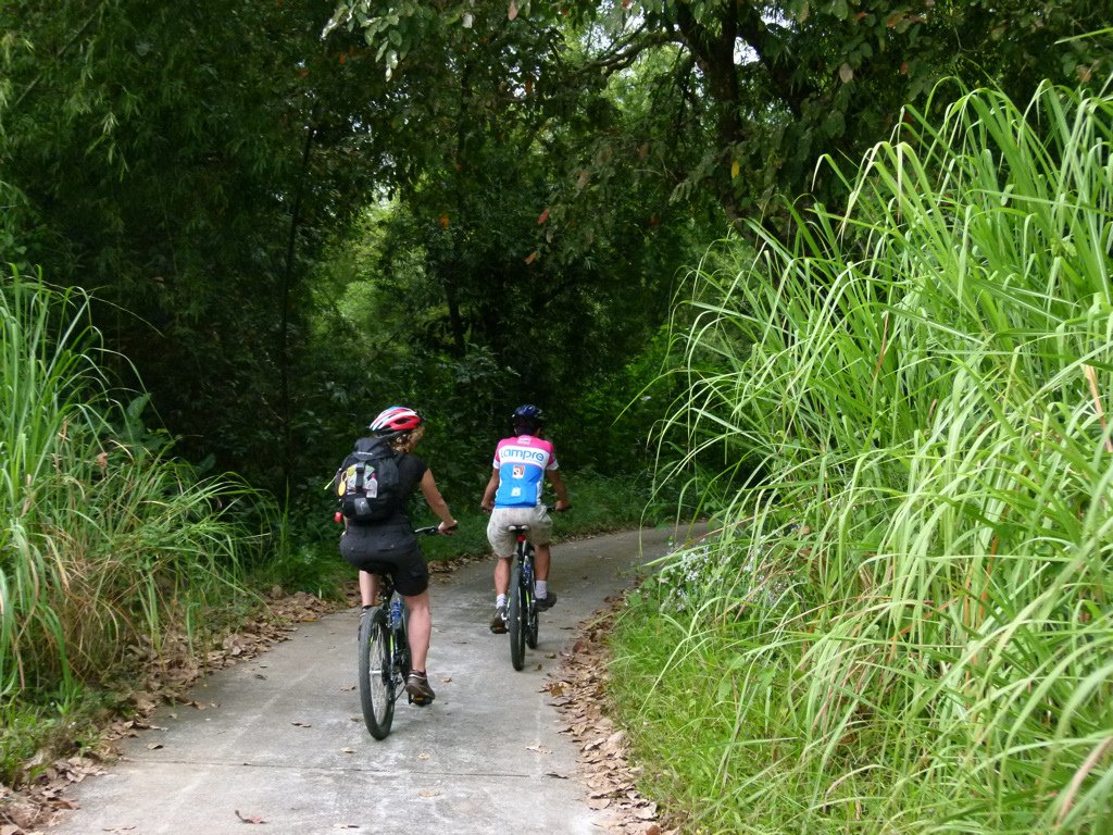best 10 places for cycling in Vietnam
