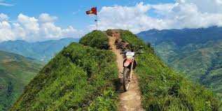 All about Ta Xua Peak of Son La Province you should know before riding there