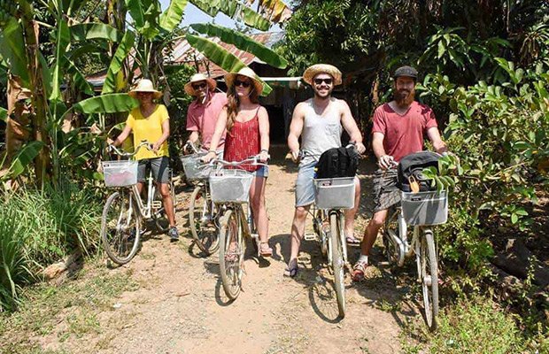 Battambang Biking Tour: Food and Culture in the Countryside Half-Day