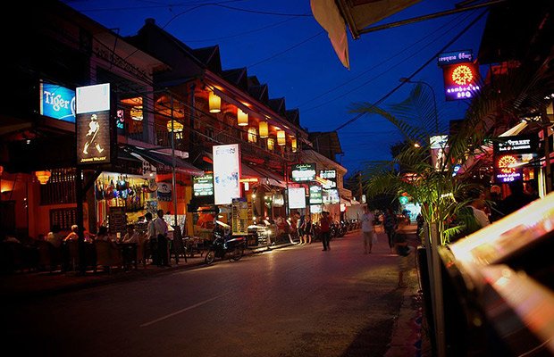 Explore Siem Reap Night Photography Tour 3 Hours