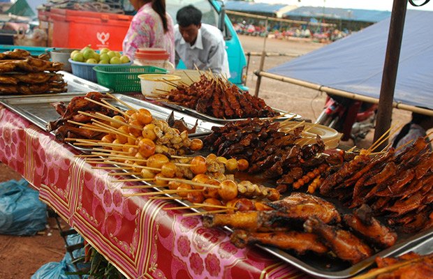 Siem Reap Small-Group Flavor of Khmer Street Food Tour 3 Hours, Evening