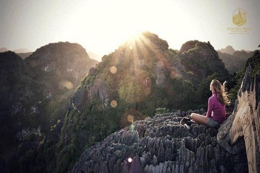 Ninh Binh - Tam Coc Trekking Tour: An Unforgettable Adventure in Vietnam’s Scenic Heartland