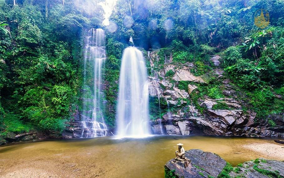 The Song of the Stones: A Journey to the Hidden Waterfalls of Ha Giang