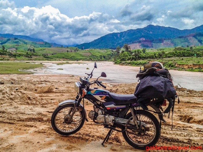 4 Days Delta Motorbike Tour Home staying: GTT406