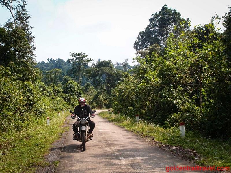 6 Days Motorbike Tour Delta & Halong: GGT605
