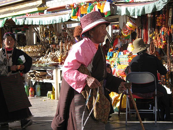 15 Days Tibet Adventure Tour to Mt. Everest and Mt. Kailash