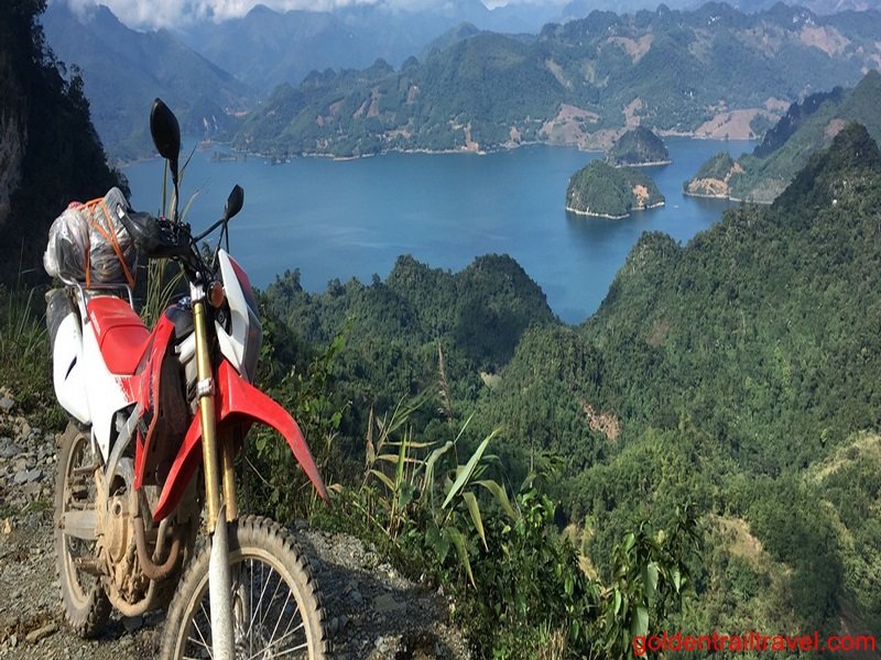 Challenging 6 Days Big North Motorbiking