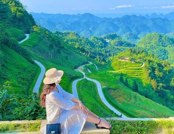 Travel Guide Quan Ba Ha Giang