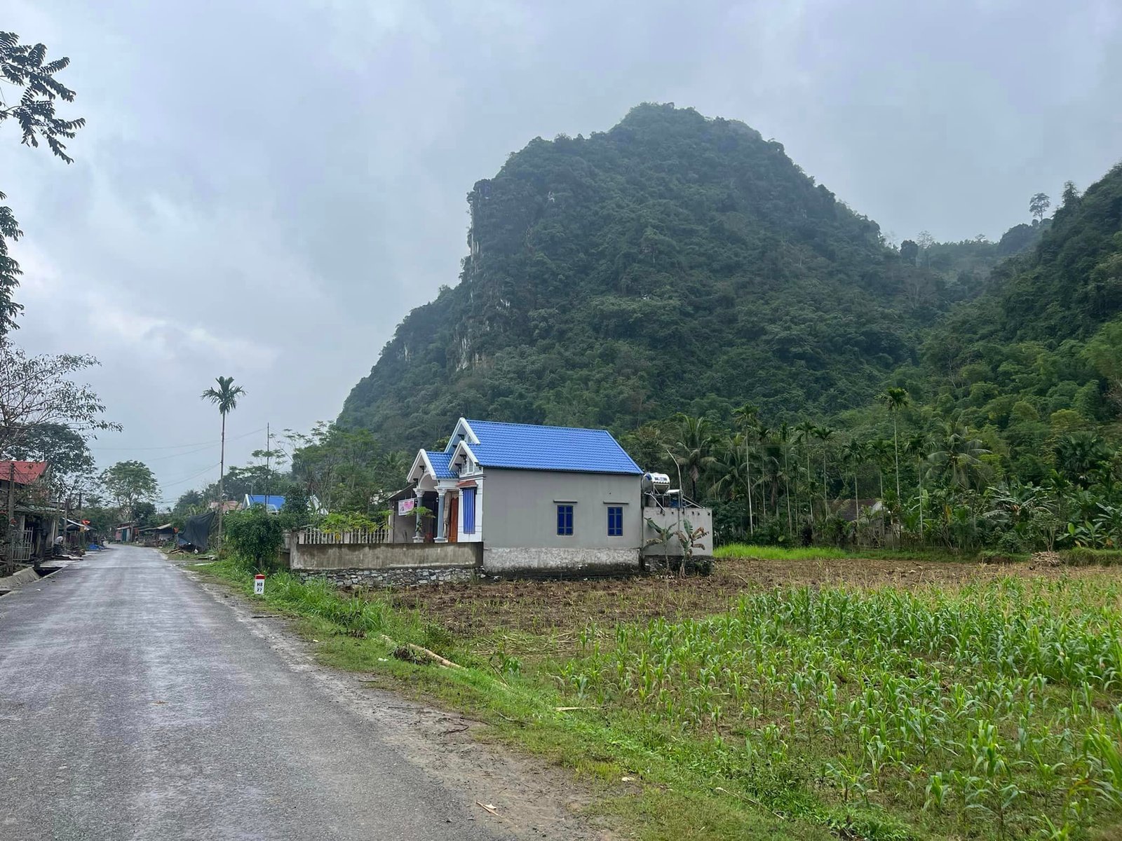 Dam Ha Quang Ninh Travel Guide