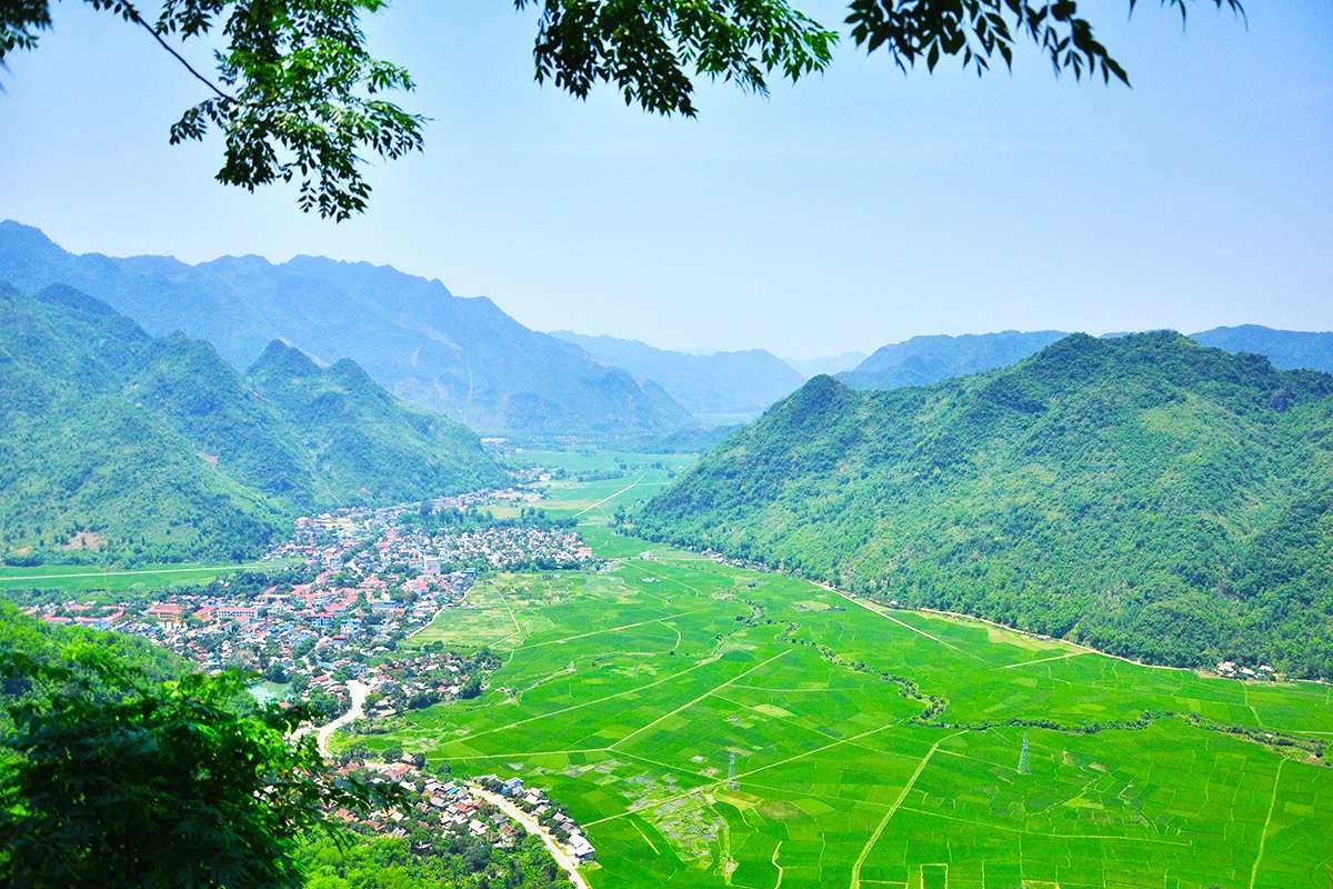 Mai Chau Vietnam Travel Guide