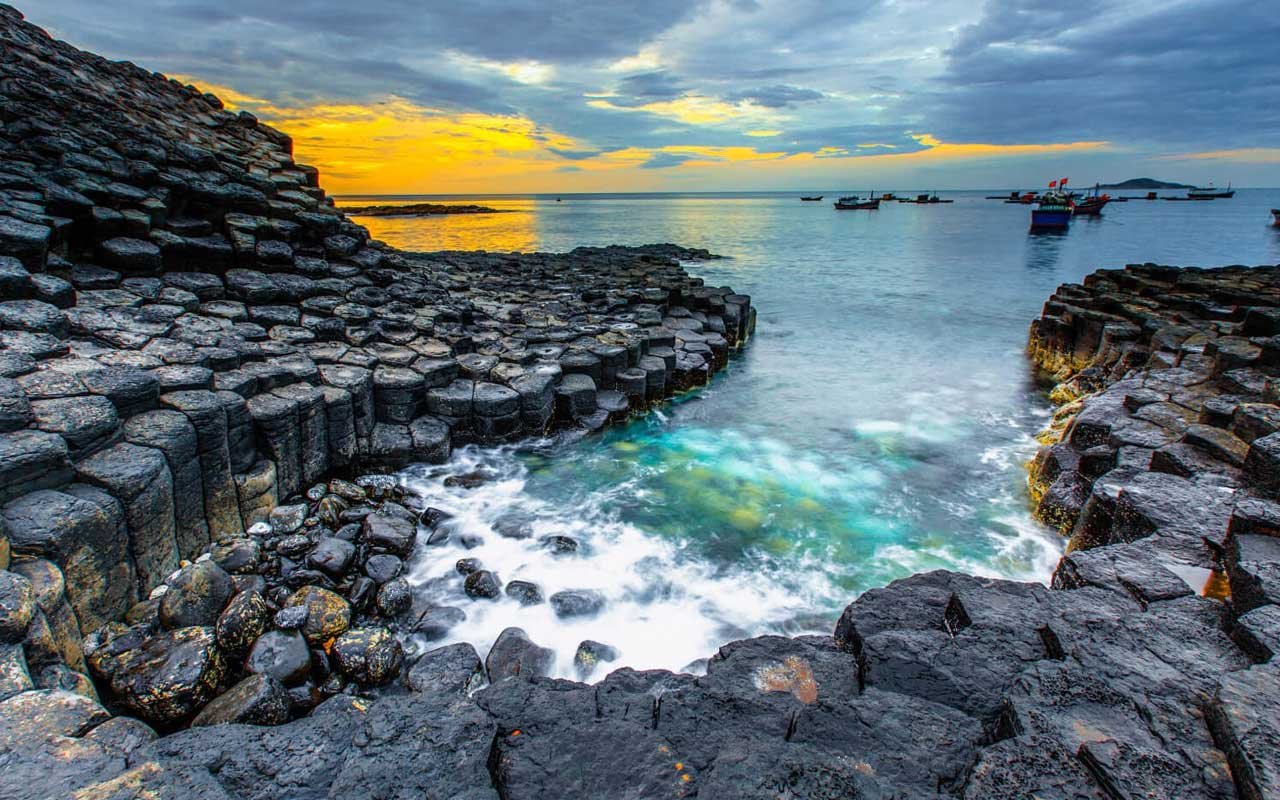 Phu Yen Vietnam Travel Guide