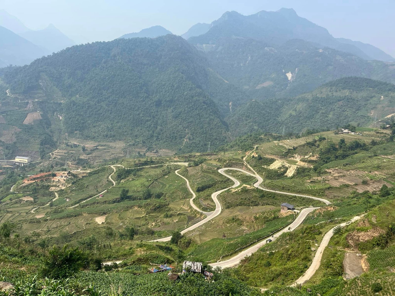 Trekking Song Cong Thai Nguyen